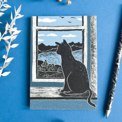 Carte postale chat à la fenêtre