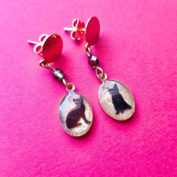 Boucles d'oreilles chat résine - Dorées