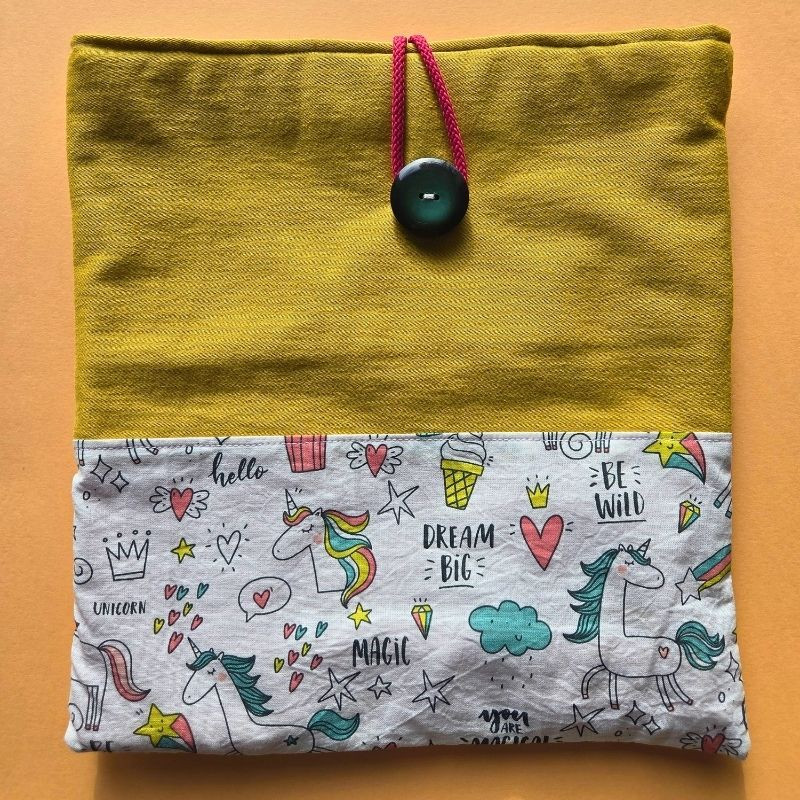 Pochette à livre  - licorne jaune