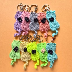 Porte-clefs phosphorescent tricoté Potiron Family