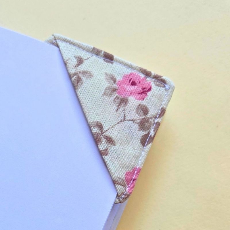 Marque page tissu - rose